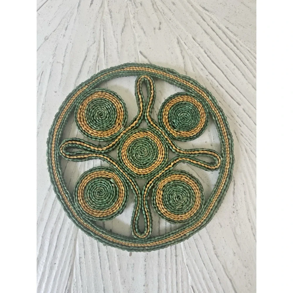 Vtg Colorful Straw Trivets Set of 4 Boho Kitchen Woven Raffia